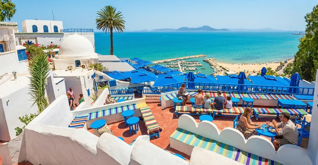 Vista panorámica de Sidi Bou Said durante un viaje organizado a Túnez