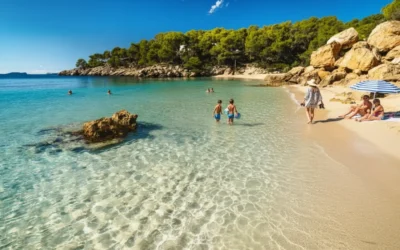 Viaje a Ibiza Todo Incluido: Guía para no tirar tu dinero en el hotel equivocado